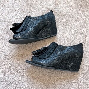 Anyi Lu Jessie Suede Kiltie Wedge Tassels Peep-Toe Booties